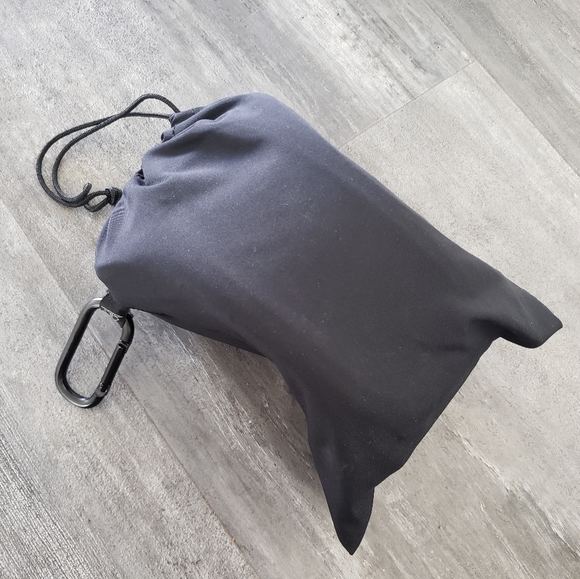BULLBIRD | Grey Commuter Travel Neck Pillow - Picture 3 of 3